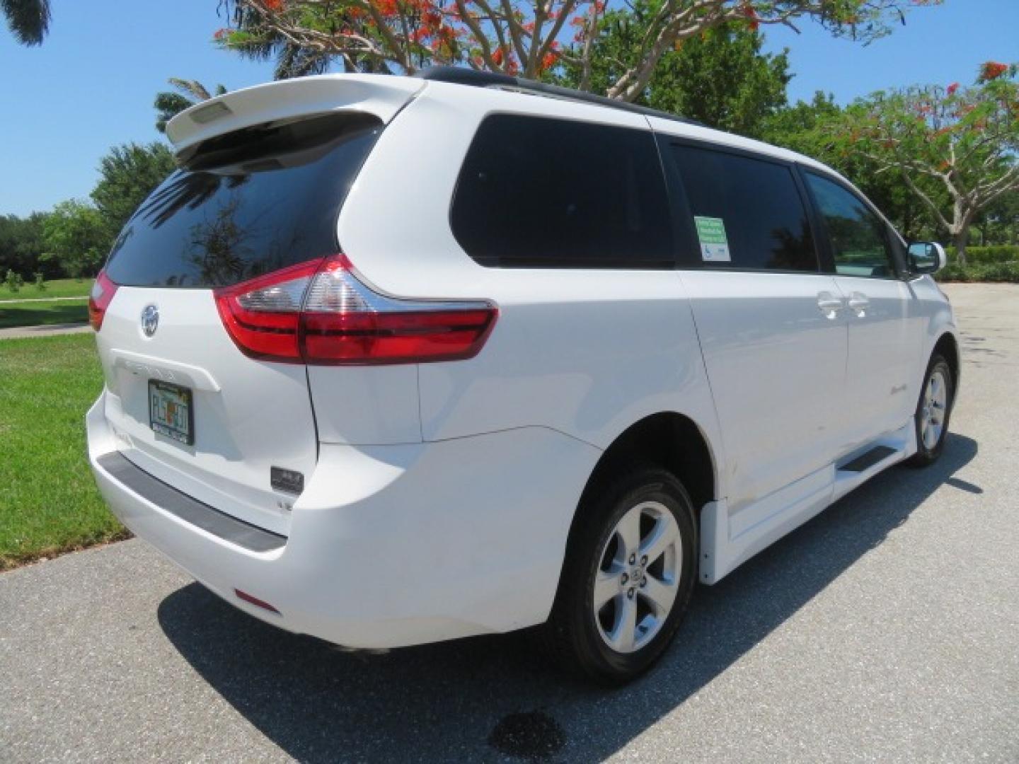 2016 White /Gray Toyota Sienna (5TDKK3DC8GS) , located at 4301 Oak Circle #19, Boca Raton, FL, 33431, (954) 561-2499, 26.388861, -80.084038 - You are looking at Gorgeous Low Mileage 2016 Toyota Sienna LE Braunability XT Handicap Van Wheelchair Van Conversion Van with 26K Original Miles, Power Side Entry Ramp with Kneeling Van Function, Passenger Side Quick Lock System (same as ez lock), Quick Release Front Seats, Floor with L Tracks, Leat - Photo#17